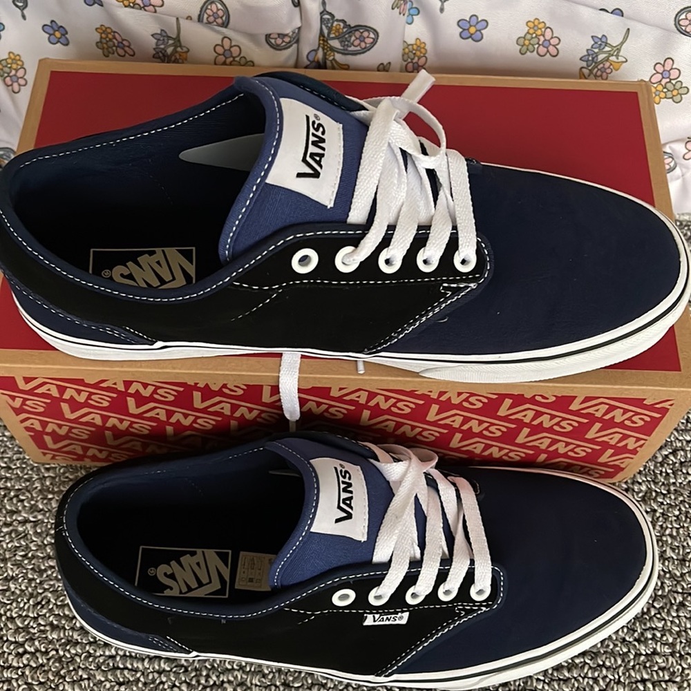 Vans Men’s Atwood
Retro Suede Dress Blues
VN000TUYLKZ Sneakers - Picture 3 of 16